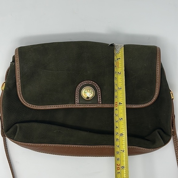 Enrique Loewe Knappe Vintage Forest Green Suede Crossbody Purse - Picture 11 of 13